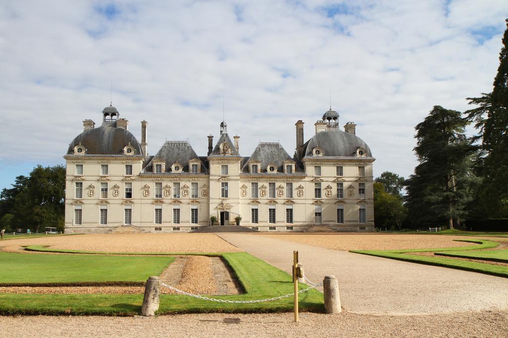 Вилла Gite Du Domaine Du Haut Perron Thesee Экстерьер фото